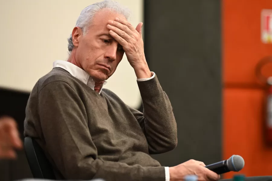 Marco Travaglio e la risposta a Gaia Tortora: il professore che pensa di non dover rendere conto a nessuno