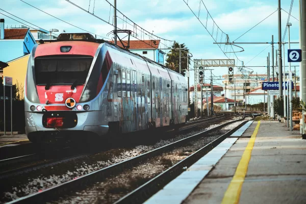 Il trasporto pubblico e le norme superate se non si rispettano i livelli essenziali