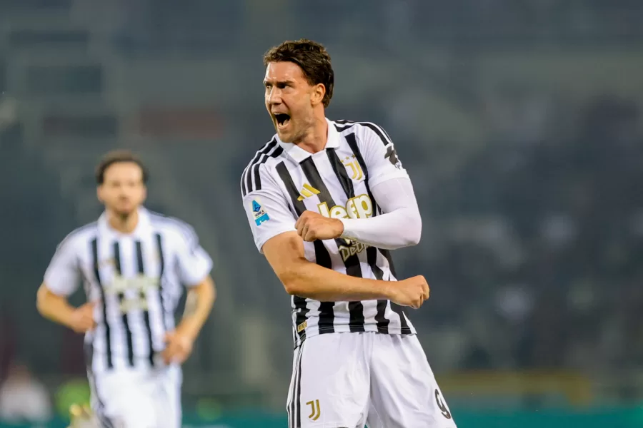 Calciomercato Juve: Vlahovic via a zero, può rimanere in Italia. Gli altri scenari