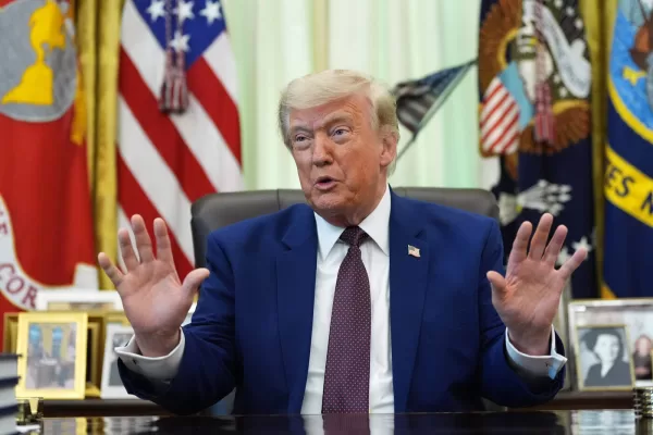 Trump fa l’ottimista sulle trattative con l’Iran. Ma regna ancora il caos