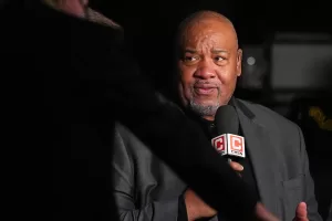 E’ morto Stacey King: 3 volte campione NBA nei Bulls di Michael Jordan, aveva 59 anni E’ morto Stacey King: 3 volte campione NBA nei Bulls di Michael Jordan, aveva 59 anni