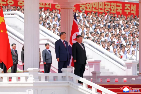 In this photo provided by the North Korean government, North Korean leader Kim Jong Un, center right, and Chinese President Xi Jinping, center left, attend a welcome ceremony in Pyongyang, Monday, June 8, 2026. Independent journalists were not given access to cover the event depicted in this image distributed by the North Korean government. The content of this image is as provided and cannot be independently verified. Korean language watermark on image as provided by source reads: “KCNA” which is the abbreviation for Korean Central News Agency. (Korean Central News Agency/Korea News Service via AP)
Associate Press/ LaPresse
Only Italy and Spain In this photo provided by the North Korean government, North Korean leader Kim Jong Un, center right, and Chinese President Xi Jinping, center left, attend a welcome ceremony in Pyongyang, Monday, June 8, 2026. Independent journalists were not given access to cover the event depicted in this image distributed by the North Korean government. The content of this image is as provided and cannot be independently verified. Korean language watermark on image as provided by source reads: “KCNA” which is the abbreviation for Korean Central News Agency. (Korean Central News Agency/Korea News Service via AP)
Associate Press/ LaPresse
Only Italy and Spain