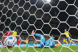 Tunisia goalkeeper Mouhib Chamakh (1) fails to stop a goal from Sweden’s Mattias Svanberg (19) during the World Cup Group F soccer match between Sweden and Tunisia in Guadalupe, near Monterrey, Mexico, Sunday, June 14, 2026. (AP Photo/Matias Delacroix) Tunisia goalkeeper Mouhib Chamakh (1) fails to stop a goal from Sweden’s Mattias Svanberg (19) during the World Cup Group F soccer match between Sweden and Tunisia in Guadalupe, near Monterrey, Mexico, Sunday, June 14, 2026. (AP Photo/Matias Delacroix)