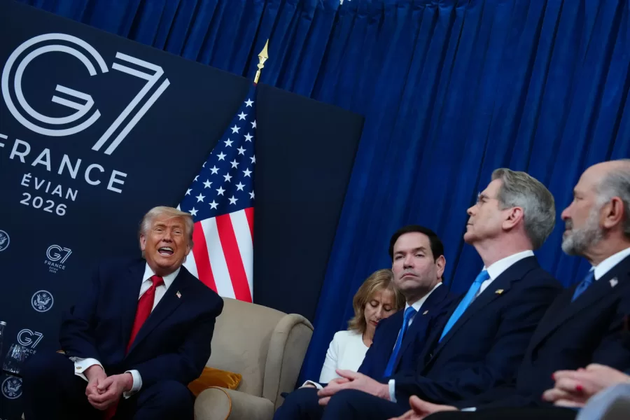 U.S. President Donald Trump meets with Egypt’s President Abdel Fattah al-Sisi on the sidelines of the G7 summit, Wednesday, June 17, 2026, in Evian-les-Bains, France. (AP Photo/Julia Demaree Nikhinson)





Associate Press/ LaPresse
Only Italy and Spain