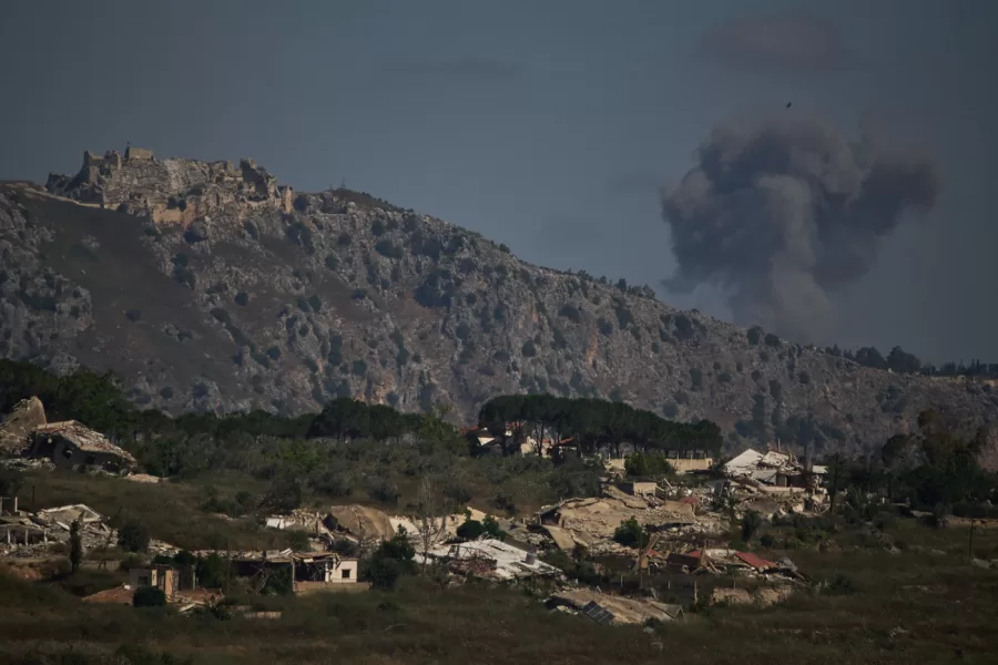 Smoke rises to the sky in an area near Beaufort Castle following an Israeli military strike in southern Lebanon as seen from northern Israel, Friday, June 19, 2026. (AP Photo/Leo Correa)





Associate Press/ LaPresse
Only Italy and Spain