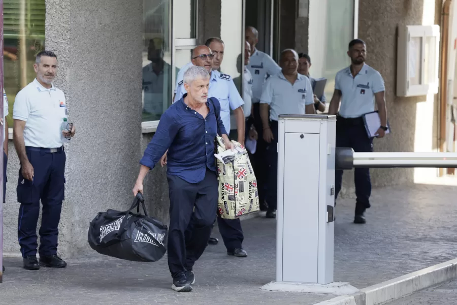 LÕEx Sindaco di Roma Gianni Alemanno esce dopo un anno e mezzo dal carcere di Rebibbia  accolto da militanti di varie formazioni di estrema destra Ñ RomaÑItalia Ñ Mercoled 24 Giugno 2026 – Politica – (foto di Cecilia Fabiano/ LaPresse) ,

Former Major of Rome leaving the Rebibbia Jail welcomed by militants from various far-right groupsÑ RomeÑ Italy , June 24 , Wednesday 2026 – Politics – (photo by Cecilia Fabiano/LaPresse)