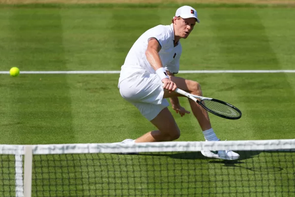 Sinner Kecmanovic oggi in tv: dove vedere l’esordio a Wimbledon del campione in carica