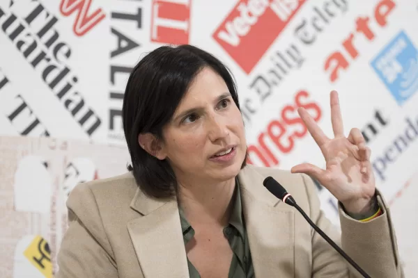 Fuga dal Pd, Schlein fa tripletta. Madia, Gualmini, Picierno: la leader più inclusiva le ha escluse tutte Fuga dal Pd, Schlein fa tripletta. Madia, Gualmini, Picierno: la leader più inclusiva le ha escluse tutte