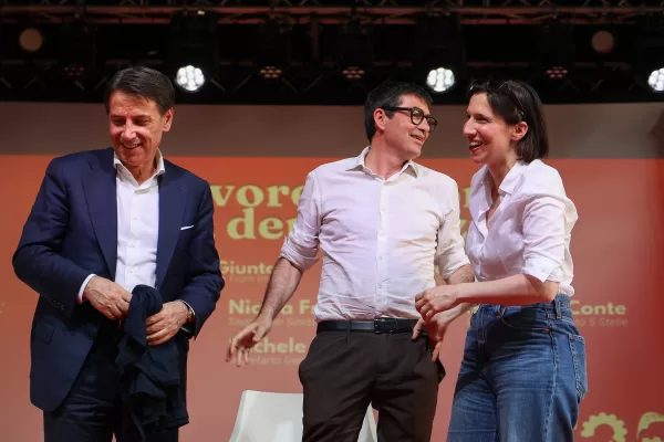 Schlein e Conte: nel campo largo ci sono già i ministri. Manca il programma Schlein e Conte: nel campo largo ci sono già i ministri. Manca il programma