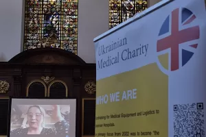Londra, ambulanze e farmaci per aiutare l’Ucraina: gli aiuti sono raddoppiati Londra, ambulanze e farmaci per aiutare l’Ucraina: gli aiuti sono raddoppiati