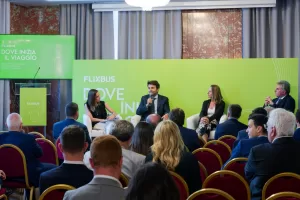 Autostazioni in Italia, l’appello di Flixbus: urgente piano nazionale da 300 milioni per sicurezza e intermodalità Autostazioni in Italia, l’appello di Flixbus: urgente piano nazionale da 300 milioni per sicurezza e intermodalità