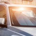 Bambini di 4 e 2 anni morti in auto per il troppo caldo: la madre, l’uscita per la spesa e il giallo dei piccoli intrappolati nella vettura