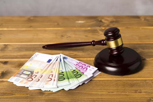 Quando il funzionario pubblico ruba, l’Italia specula e lo punisce due volte. Ora la CEDU ha detto ‘basta’ Quando il funzionario pubblico ruba, l’Italia specula e lo punisce due volte. Ora la CEDU ha detto ‘basta’