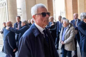 Mauro Moretti in occasione dei funerali del ex ministro ed esponente della Democrazia Cristiana DC Paolo Cirino Pomicino. Roma, Martedì 24 Marzo 2026  (photo by Mauro Scrobogna / LaPresse)

Mauro Moretti on the occasion of the funeral of the former minister and exponent of Democracy Cristiana DC  Paolo Cirino Pomicino. Rome Tuesday March 23 2026 (photo by Mauro Scrobogna / LaPresse)