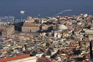 Neoriformismo urbano, Napoli modello da seguire