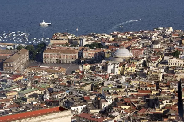 Neoriformismo urbano, Napoli modello da seguire