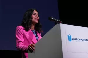 PINA PICIERNO POLITICA PINA PICIERNO POLITICA