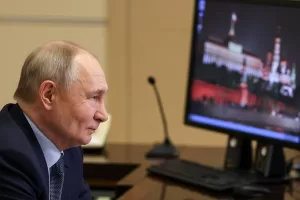 Russian President Vladimir Putin leads a cabinet meeting via videoconference at the Novo-Ogaryovo state residence outside Moscow, Wednesday, June 10, 2026. (Vyacheslav Prokofyev/Sputnik, Kremlin Pool Photo via AP)
Associate Press/ LaPresse
Only Italy and Spain Russian President Vladimir Putin leads a cabinet meeting via videoconference at the Novo-Ogaryovo state residence outside Moscow, Wednesday, June 10, 2026. (Vyacheslav Prokofyev/Sputnik, Kremlin Pool Photo via AP)
Associate Press/ LaPresse
Only Italy and Spain