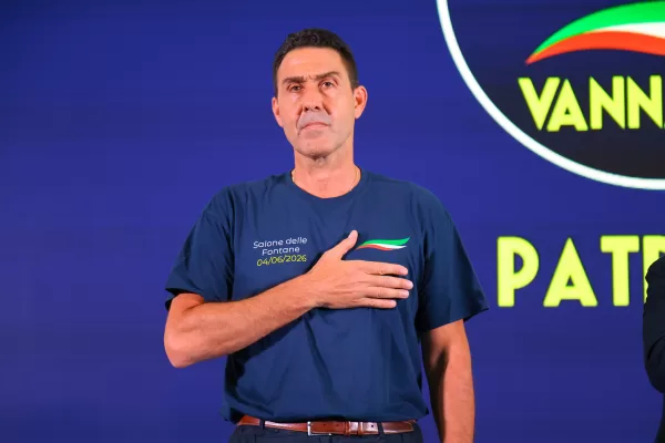 ROBERTO VANNACCI, PRESIDENTE FUTURO NAZIONALE ROBERTO VANNACCI, PRESIDENTE FUTURO NAZIONALE