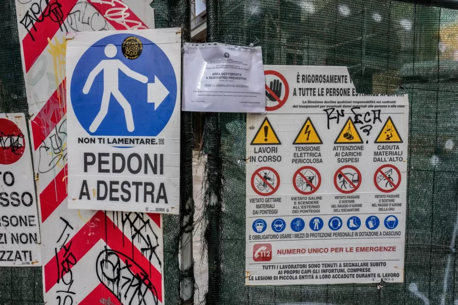Cantiere del progetto Unico Brera in via anfiteatro 7 sequestrato questa mattina, Milano (Italia) Giovedì 11 Dicembre 2025 (Foto Claudio Furlan/LaPresse)

Construction site of the Unico Brera project in Via Anfiteatro 7 seized this morning, Milan (Italy) Thursday, 11 December 2025 (Photo Claudio Furlan/LaPresse)