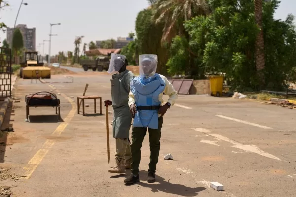 Guerra civile in Sudan: Al Burhan respinge il piano di pace e rilancia l’offensiva Guerra civile in Sudan: Al Burhan respinge il piano di pace e rilancia l’offensiva