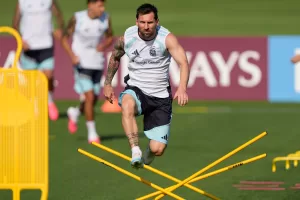 Argentina’s Lionel Messi trains for the World Cup soccer tournament Monday, June 29, 2026, in Kansas City, Kan. (AP Photo/Charlie Riedel) Argentina’s Lionel Messi trains for the World Cup soccer tournament Monday, June 29, 2026, in Kansas City, Kan. (AP Photo/Charlie Riedel)