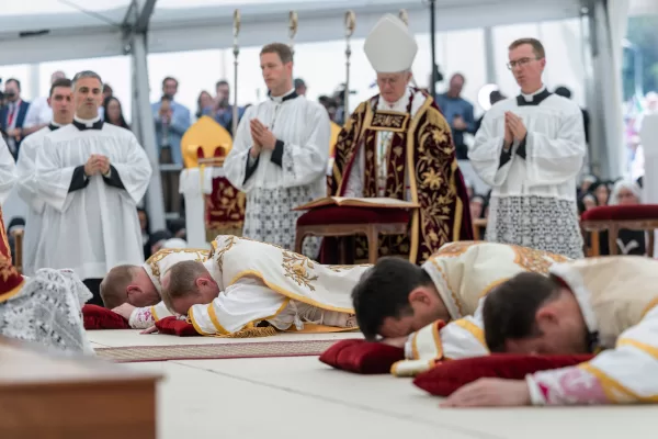 I lefebvriani hanno spaccato la Chiesa. Nessuno può sottrarsi al potere del Papa