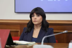 ALICE BUONGUERRIERI, POLITICA