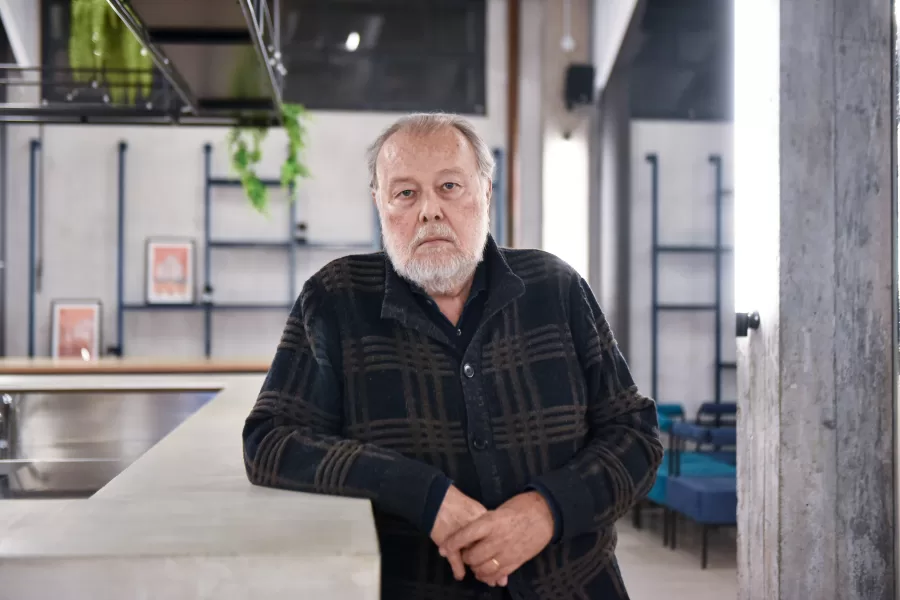 CLAUDIO PETRUCCIOLI SAGGISTA