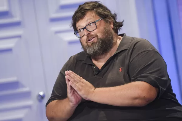Mario Adinolfi: “Sono innocente ma vogliono vedermi nel fango. Vivo da monaco e senza vizi”