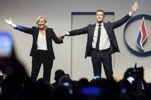 FILE – French far right leader Marine Le Pen celebrates with newly elected chief of the National Rally president Jordan Bardella during the party congress in Paris, Saturday, Nov.5, 2022. Jordan Bardella is the first party chief outside the Le Pen family in a half-century. (AP Photo/Lewis Joly, File)
Associated Press / LaPresse
Only italy and spain FILE – French far right leader Marine Le Pen celebrates with newly elected chief of the National Rally president Jordan Bardella during the party congress in Paris, Saturday, Nov.5, 2022. Jordan Bardella is the first party chief outside the Le Pen family in a half-century. (AP Photo/Lewis Joly, File)
Associated Press / LaPresse
Only italy and spain