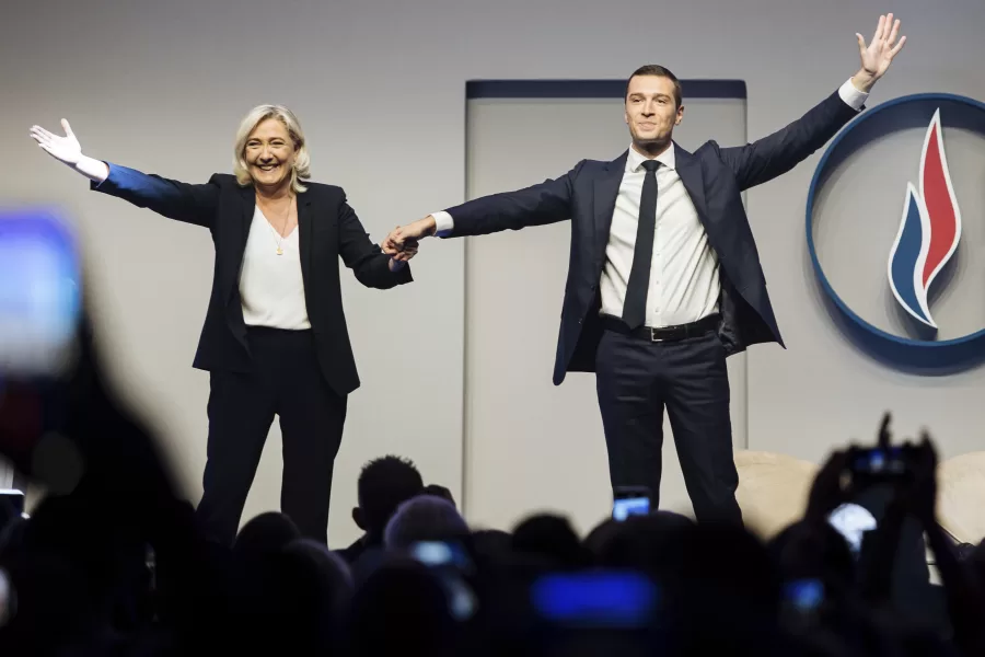 FILE – French far right leader Marine Le Pen celebrates with newly elected chief of the National Rally president Jordan Bardella during the party congress in Paris, Saturday, Nov.5, 2022. Jordan Bardella is the first party chief outside the Le Pen family in a half-century. (AP Photo/Lewis Joly, File) 


Associated Press / LaPresse
Only italy and spain
