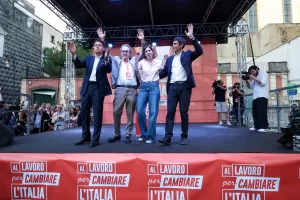Il falso problema delle primarie: la guerra vera è dentro il Campo largo