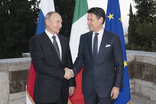 VLADIMIR PUTIN
GIUSEPPE CONTE VLADIMIR PUTIN
GIUSEPPE CONTE