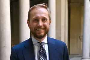 Milano, i conti secondo Emmanuel Conte: “Si può essere rigorosi, aumentare gli investimenti e produrre più servizi” Milano, i conti secondo Emmanuel Conte: “Si può essere rigorosi, aumentare gli investimenti e produrre più servizi”