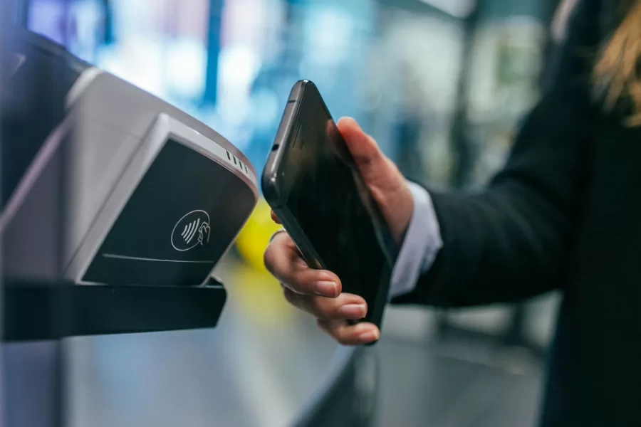Lotta all’evasione fiscale: recuperato un miliardo di euro di Iva e 115 milioni di scontrini. Ora paghiamo tutti col Pos