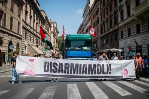 Il pacifismo disarmato provoca le catastrofi peggiori. Destra e sinistra antimilitariste non imparano dalla storia Il pacifismo disarmato provoca le catastrofi peggiori. Destra e sinistra antimilitariste non imparano dalla storia