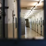 Uccise i figli della compagna, oggi Antonio Russo è anziano, malato e affaticato. E questo carcere non fa per lui