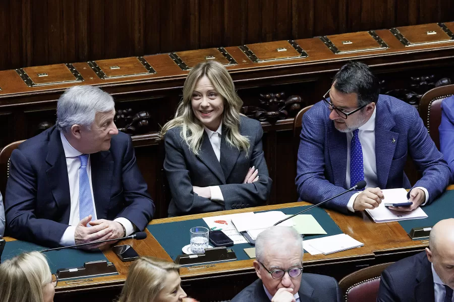 La presidente del Consiglio Giorgia Meloni, il ministro degli Esteri Antonio Tajani (sx) e il ministro delle Infrastrutture Matteo Salvini nell’aula della Camera dei deputati in occasione dell’informativa sull’azione del governo, Roma, Giovedì 9 Aprile 2026 (Foto Roberto Monaldo / LaPresse) 

Italian premier Giorgia Meloni, Foreign Minister Antonio Tajani (left) and Infrastructure Minister Matteo Salvini in the Chamber of Deputies during the address on the government’s actions, Thursday, April 9, 2026 (Photo by Roberto Monaldo / LaPresse)