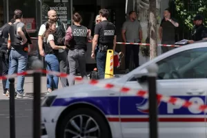 “Me lo ha chiesto Allah”. Prima Berlino, poi Parigi: le strade europee minacciate dal fondamentalismo islamico “Me lo ha chiesto Allah”. Prima Berlino, poi Parigi: le strade europee minacciate dal fondamentalismo islamico