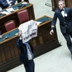 Meloni davanti a un bivio, cerca di trascinarsi al 2027. La legge elettorale va al Senato: i punti chiave