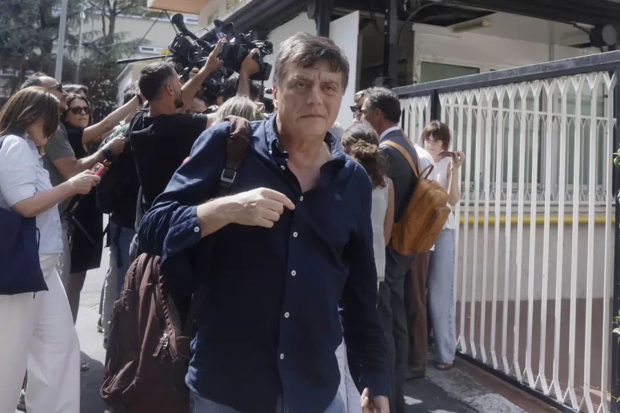 Valter Lavitola arriva alla citt giudiziaria di Piazzale Clodio per essere ascoltato in Procura in merito allÕattenato a Sigfrido Ranucci Ñ Mercoled 8 Luglio 2026 Ñ RomaÑItalia Ñ(foto di Cecilia Fabiano/ LaPresse)
Valter Lavitola in Piazzale Clodio Court for the inquire about the Ranucci bomb attack ÑRome Ñ Italy Ñ July 8, Wednesday 2026 – News – (photo by Cecilia Fabiano/LaPresse Valter Lavitola arriva alla citt giudiziaria di Piazzale Clodio per essere ascoltato in Procura in merito allÕattenato a Sigfrido Ranucci Ñ Mercoled 8 Luglio 2026 Ñ RomaÑItalia Ñ(foto di Cecilia Fabiano/ LaPresse)
Valter Lavitola in Piazzale Clodio Court for the inquire about the Ranucci bomb attack ÑRome Ñ Italy Ñ July 8, Wednesday 2026 – News – (photo by Cecilia Fabiano/LaPresse