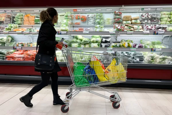 Le paure degli italiani: sanità, aumento prezzi e la quasi certezza di non avere margini d’intervento. Il sondaggio di SWG per il Riformista