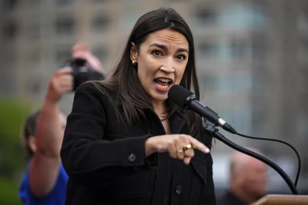 Il socialismo USA è un passo avanti, ma noi siamo ancora fermi alle teorie woke