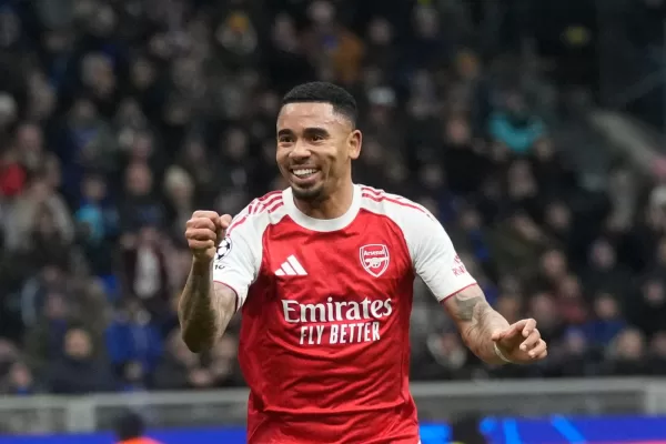 Calciomercato Napoli, due uscite bloccano il sogno Gabriel Jesus Calciomercato Napoli, due uscite bloccano il sogno Gabriel Jesus