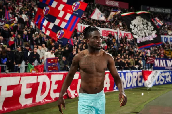 Bologna’s Jonathan Rowe leaves the field with head down at the end of the UEFA Europa League soccer match between Bologna and Aston Villa at the Renato DallAra Stadium in Bologna, north Italy – Thursday, April 9, 2026 – (Photo by Massimo Paolone/LaPresse) Bologna’s Jonathan Rowe leaves the field with head down at the end of the UEFA Europa League soccer match between Bologna and Aston Villa at the Renato DallAra Stadium in Bologna, north Italy – Thursday, April 9, 2026 – (Photo by Massimo Paolone/LaPresse)