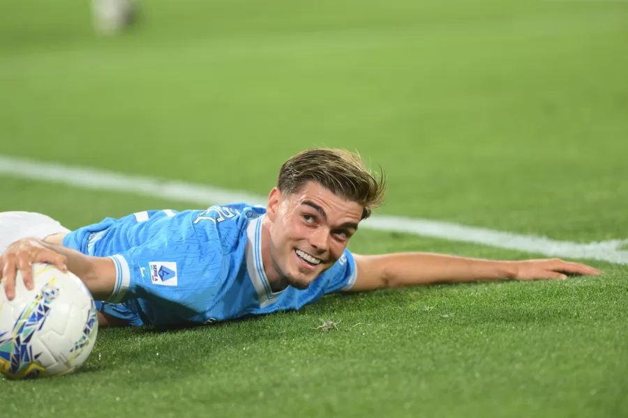 Napolis Miguel Gutierrez  during the Serie A soccer match between Napoli and Bologna   at the Diego Armando Maradona Stadium in Naples, southern italy – Monday  , May 11, 2026. Sport – Soccer . 
(Photo by Alessandro Garofalo/LaPresse)