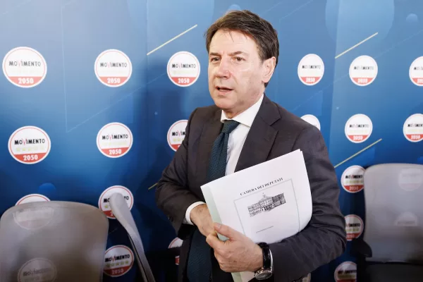 Giuseppe Conte nella sede del Movimento 5 stelle durante la presentazione del pacchetto di norme per la lotta alla Mafia, Roma, Martedì 14 Luglio 2026 (Foto Roberto Monaldo / LaPresse)
President of Five Stars Movement Giuseppe Conte during the presentation of five bills to fight the Mafia, Rome, Tuesday, July 14, 2026 (Photo by Roberto Monaldo / LaPresse) Giuseppe Conte nella sede del Movimento 5 stelle durante la presentazione del pacchetto di norme per la lotta alla Mafia, Roma, Martedì 14 Luglio 2026 (Foto Roberto Monaldo / LaPresse)
President of Five Stars Movement Giuseppe Conte during the presentation of five bills to fight the Mafia, Rome, Tuesday, July 14, 2026 (Photo by Roberto Monaldo / LaPresse)