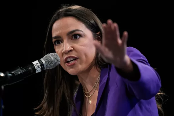 Rep. Alexandria Ocasio-Cortez, D-N.Y., speaks during a campaign rally for Democratic congressional candidate State Rep. Justin J. Pearson, Friday, July 17, 2026, in Memphis, Tenn. (AP Photo/George Walker IV)
Associated Press / Lapresse
Only italy and spain Rep. Alexandria Ocasio-Cortez, D-N.Y., speaks during a campaign rally for Democratic congressional candidate State Rep. Justin J. Pearson, Friday, July 17, 2026, in Memphis, Tenn. (AP Photo/George Walker IV)
Associated Press / Lapresse
Only italy and spain