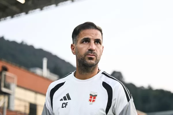 Calciomercato Serie A, il Como continua a spendere: con Chalobah e Yan Couto la squadra alza il livello. Fabregas guarda al podio Calciomercato Serie A, il Como continua a spendere: con Chalobah e Yan Couto la squadra alza il livello. Fabregas guarda al podio